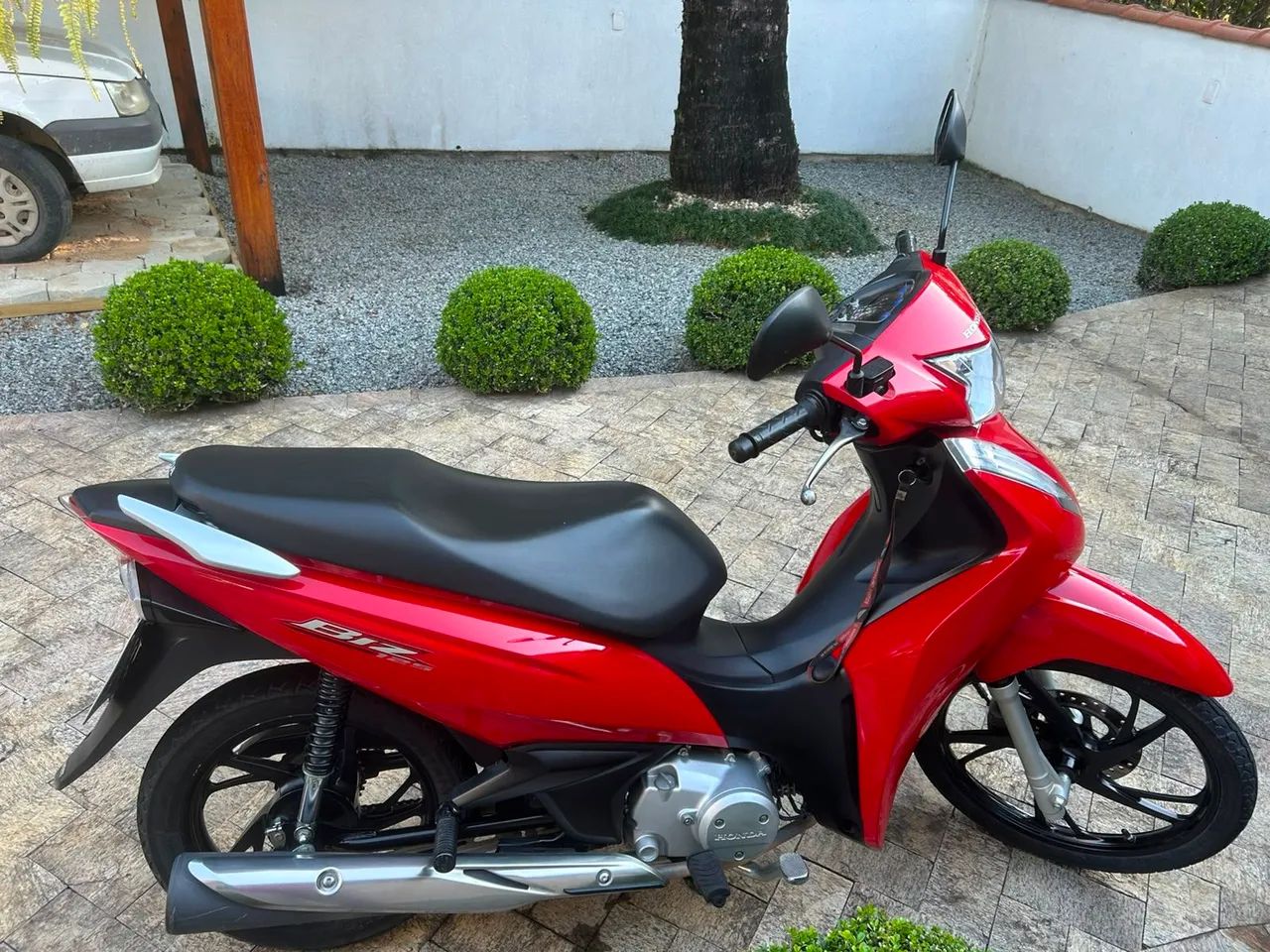 Vendo Biz 125 Ano 2022 - Foto 2