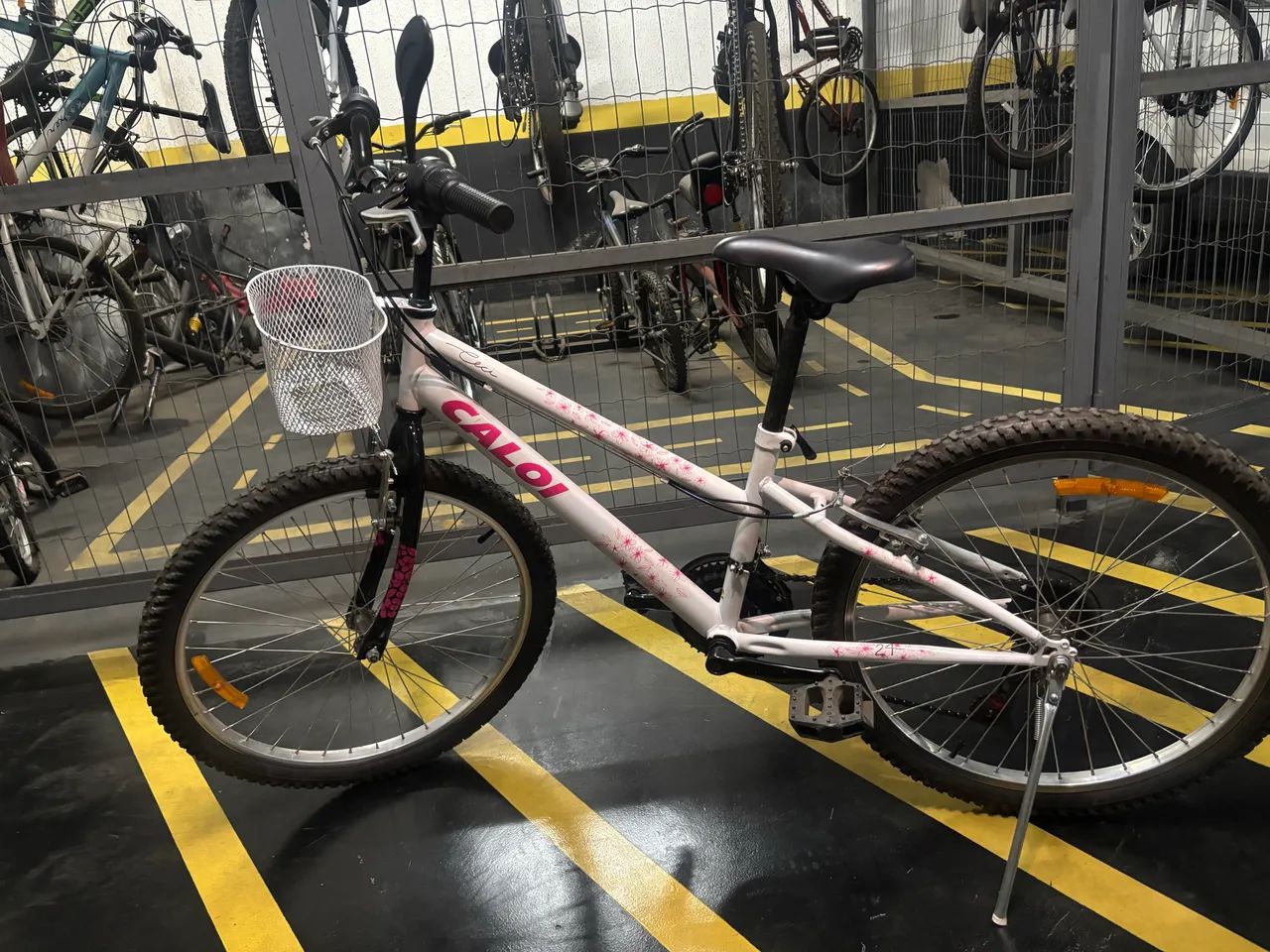 Bicicleta Ceci aro 24 com cestinha 