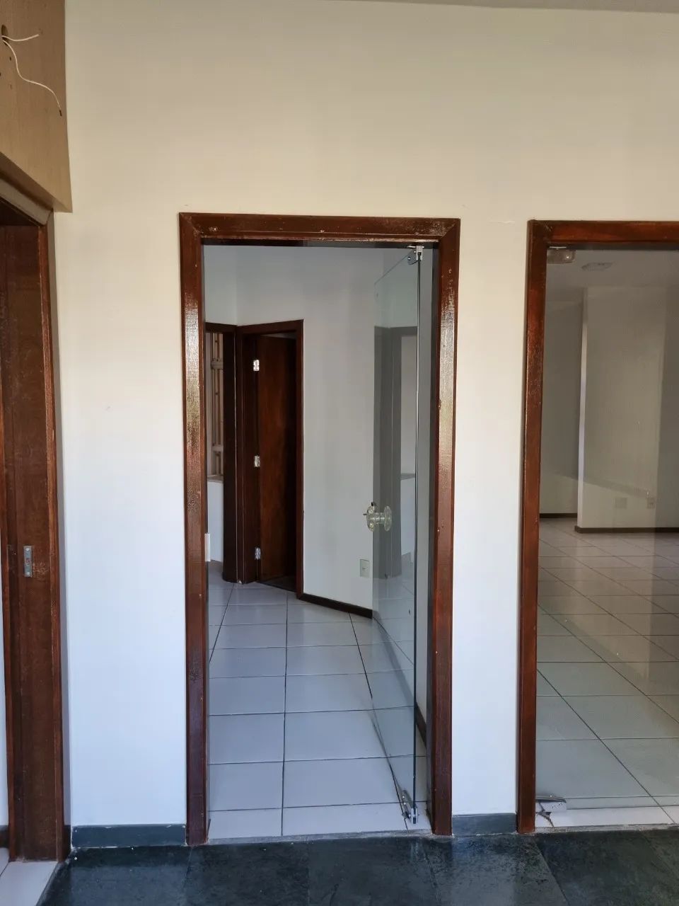 Aluga-se sala no Lourdes - Foto 4