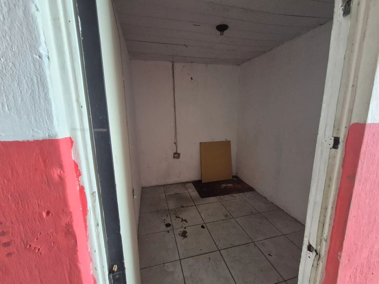 Galpão Comercial 200m² - Excelente Localização no Laderão do Óleo - Foto 3