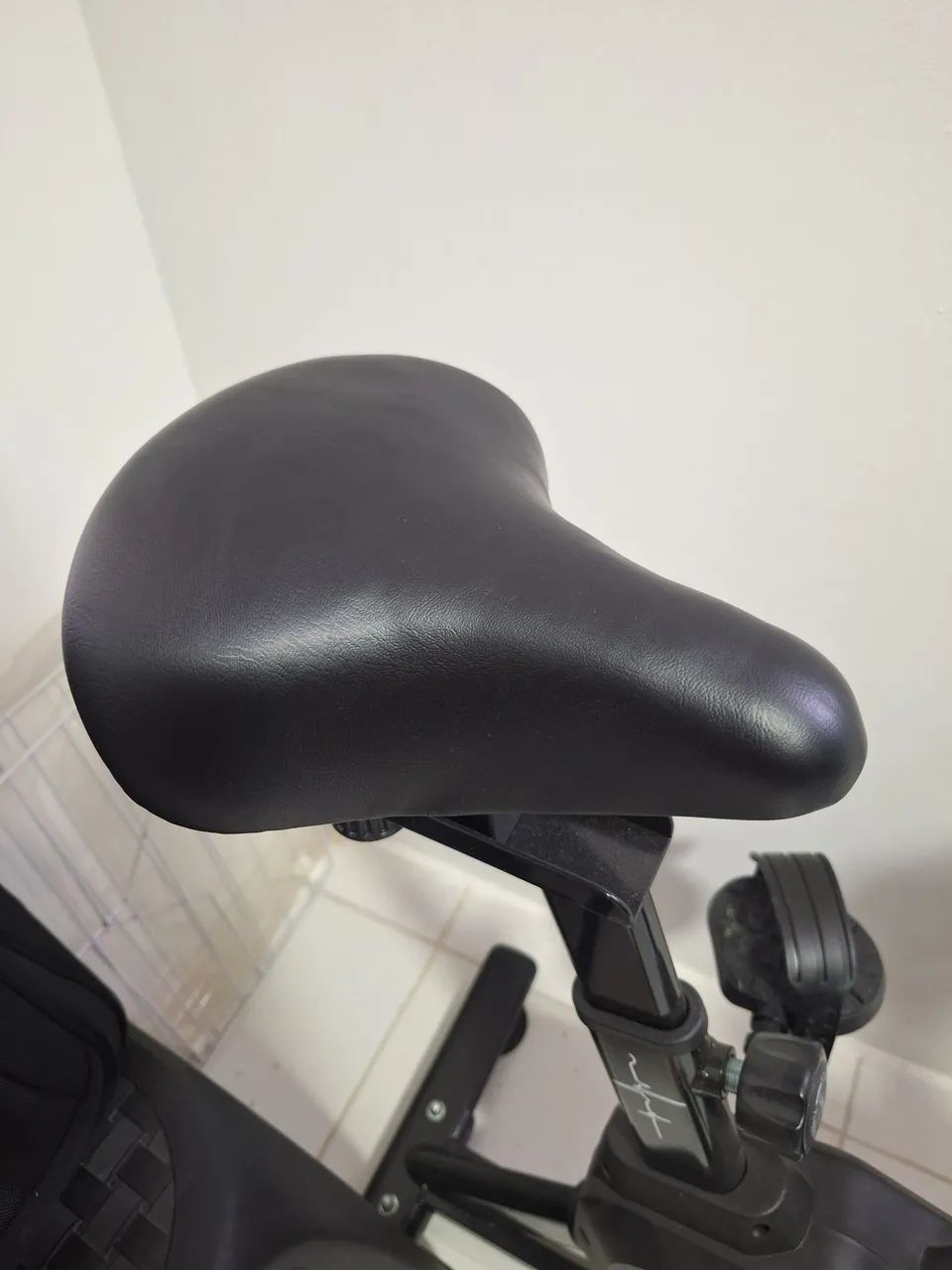 Bicicleta de Spinning - Ótimo Estado - Foto 3