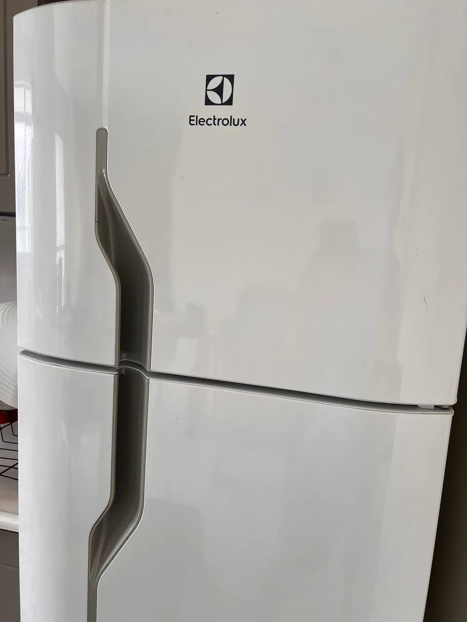 Geladeira semi nova 