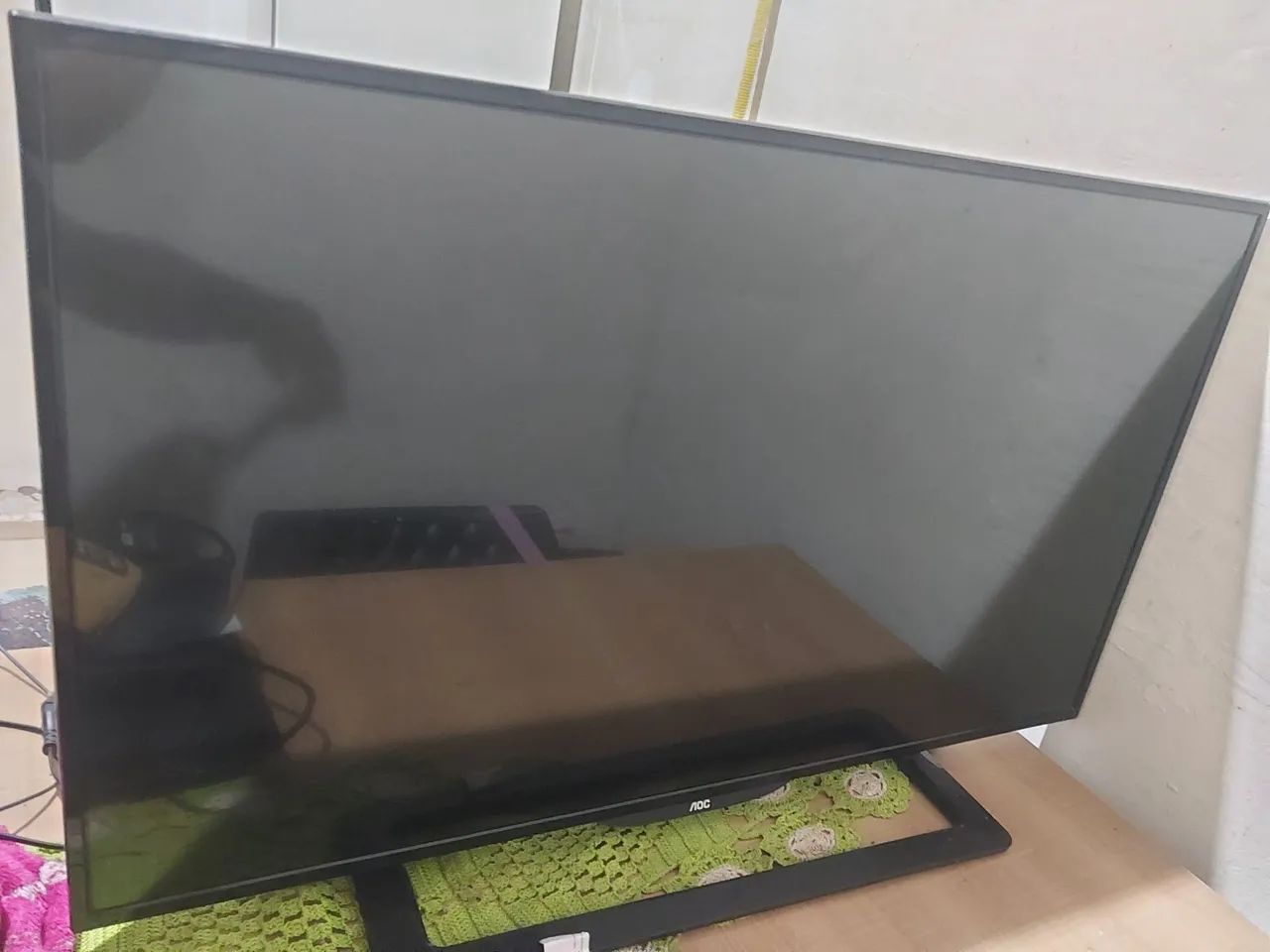 TV AOC 43 polegadas - COM DEFEITO 