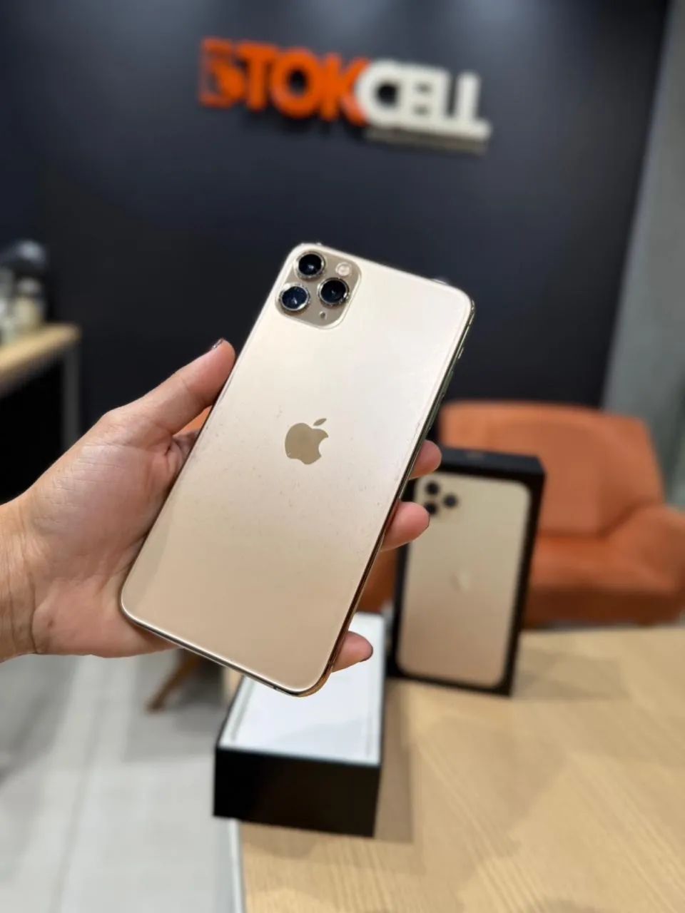 Apple iPhone 11 Pro max ゴールド iPhone 11 Pro Max 256gb Gold Seminovo Garantia Loja Física