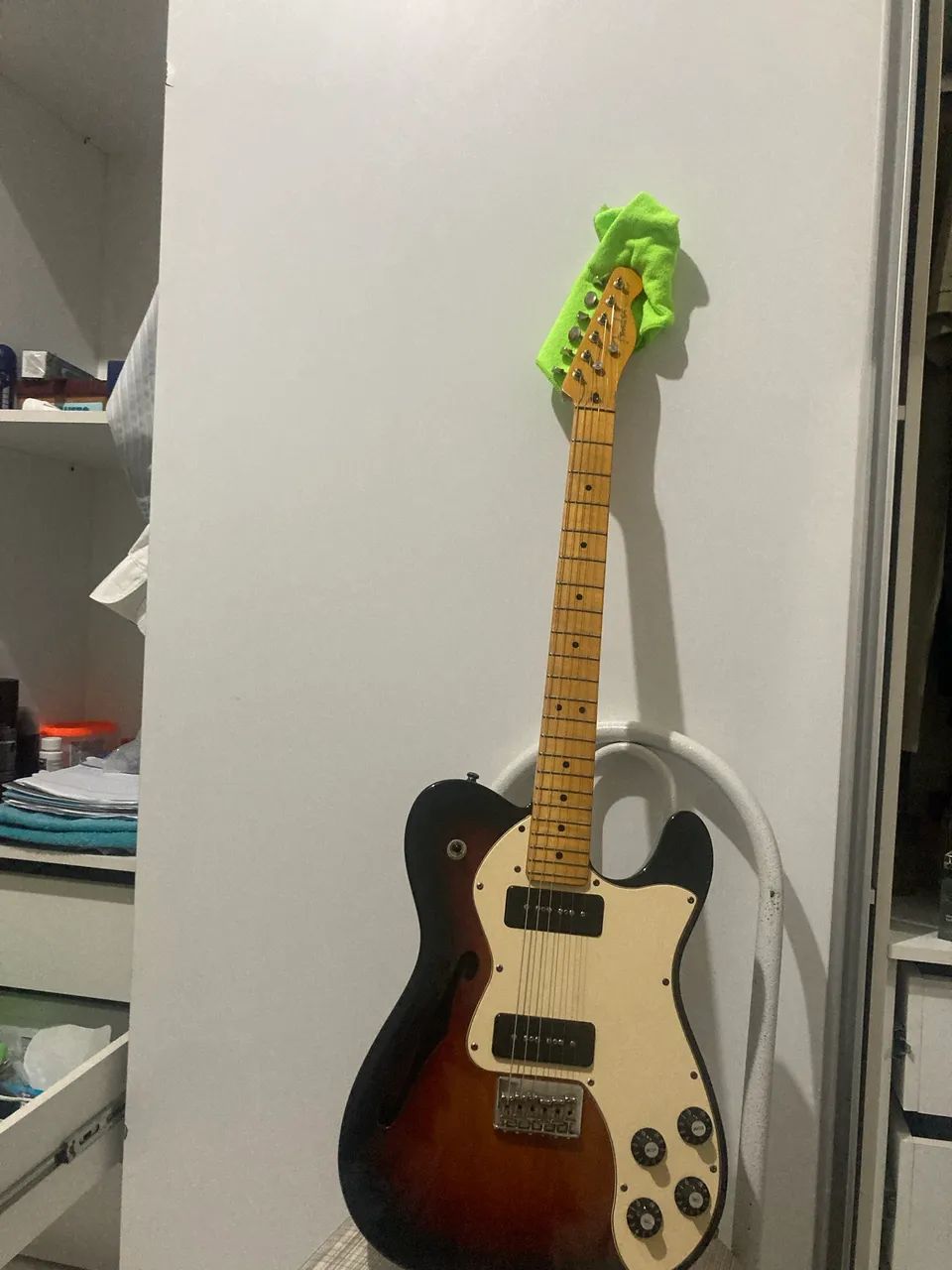 Guitarra Fender Thinline Modern Player  - Foto 3