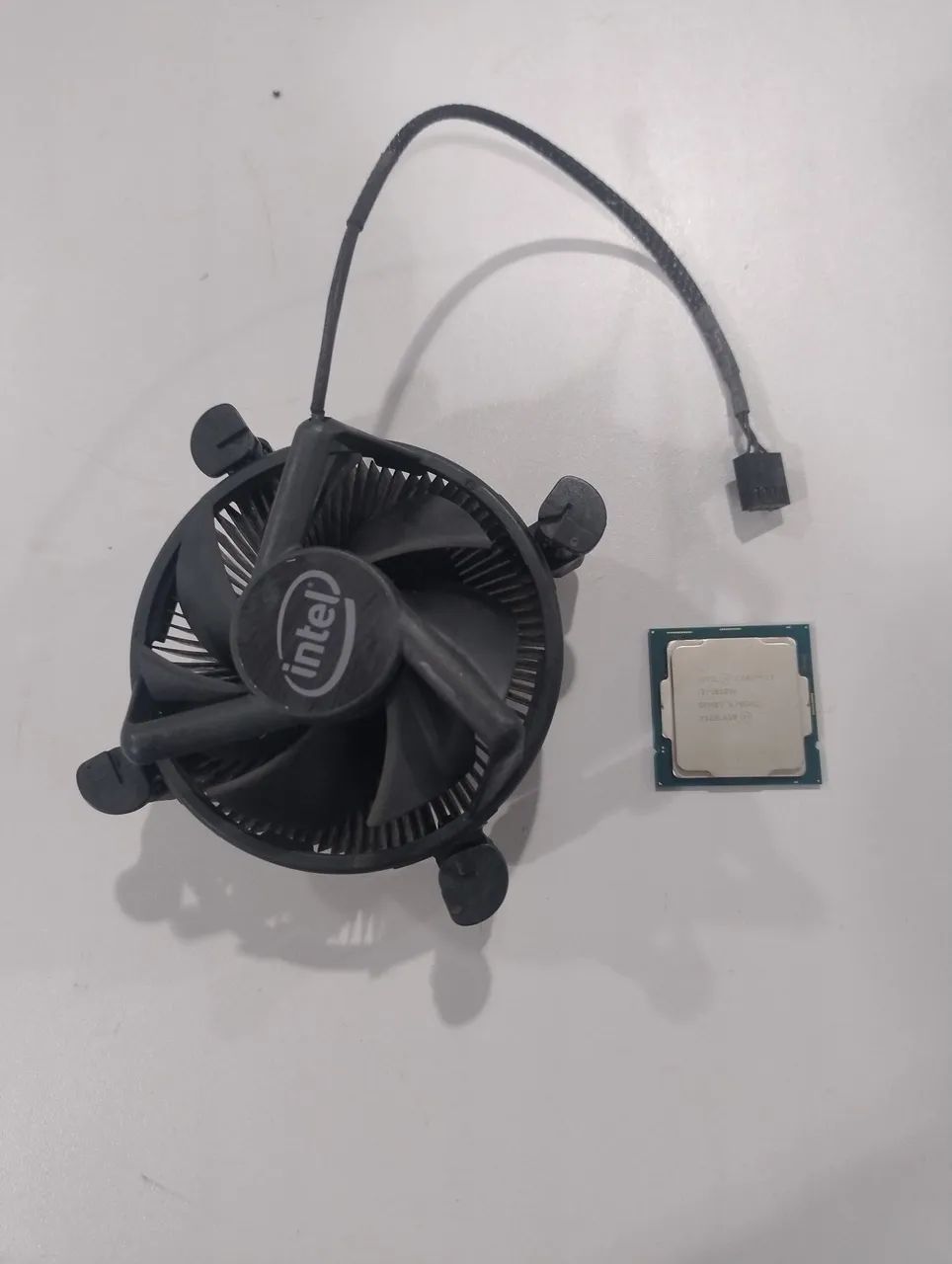 Intel Core I3-10105F + Cooler Box Original Intel