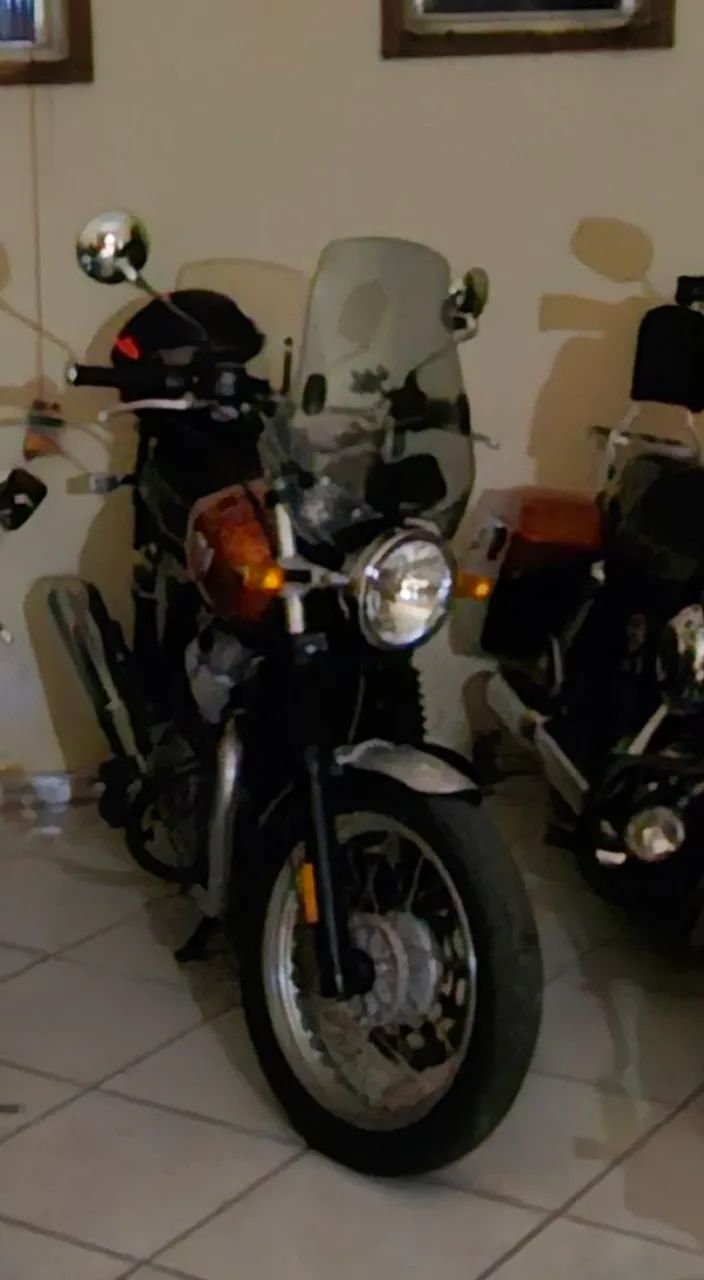 Royal Enfield Interceptor 650 2021 - Foto 5