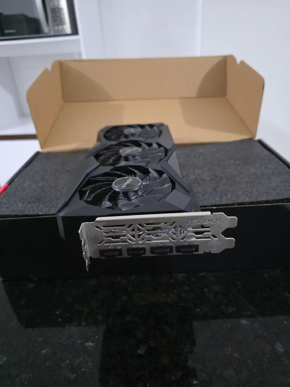 RX 7600 ASROCK TRIPLE FAN com garantia - Foto 2