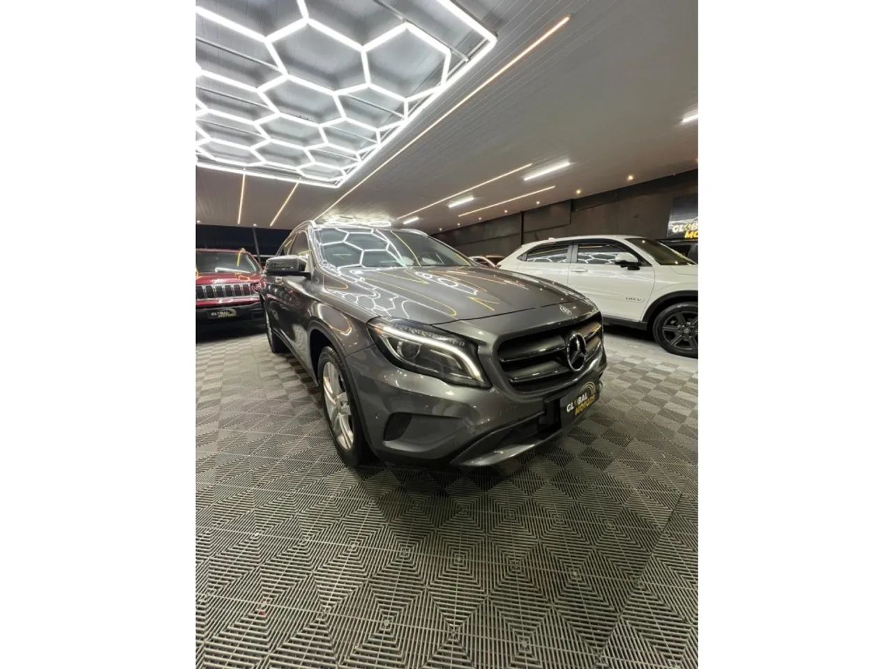 Mercedes-Benz GLA 200 Adv. 1.6/1.6 TB 16V Flex Aut. 2017