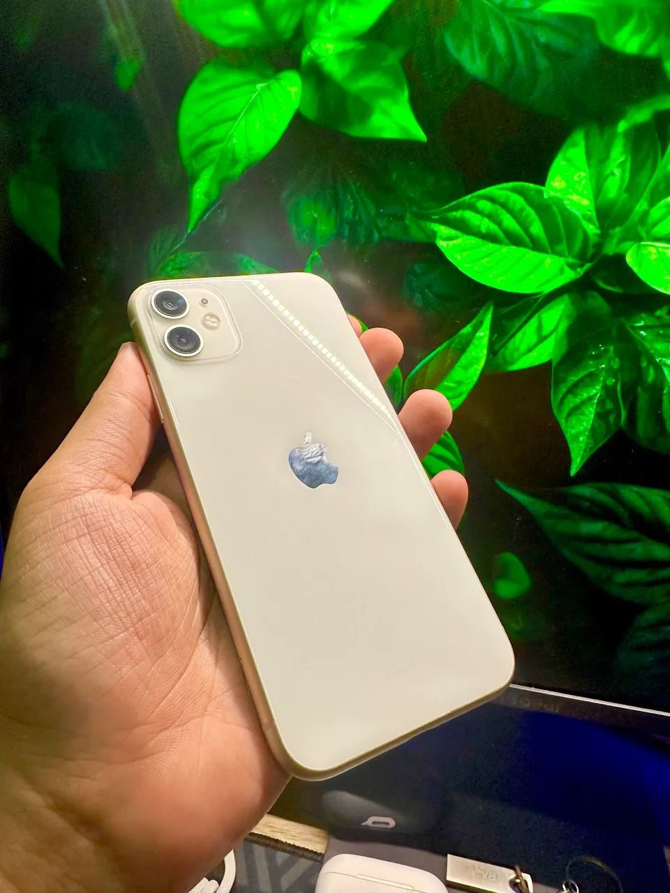 iPhone 11 64GB ? Excelente estado!! - Foto 2