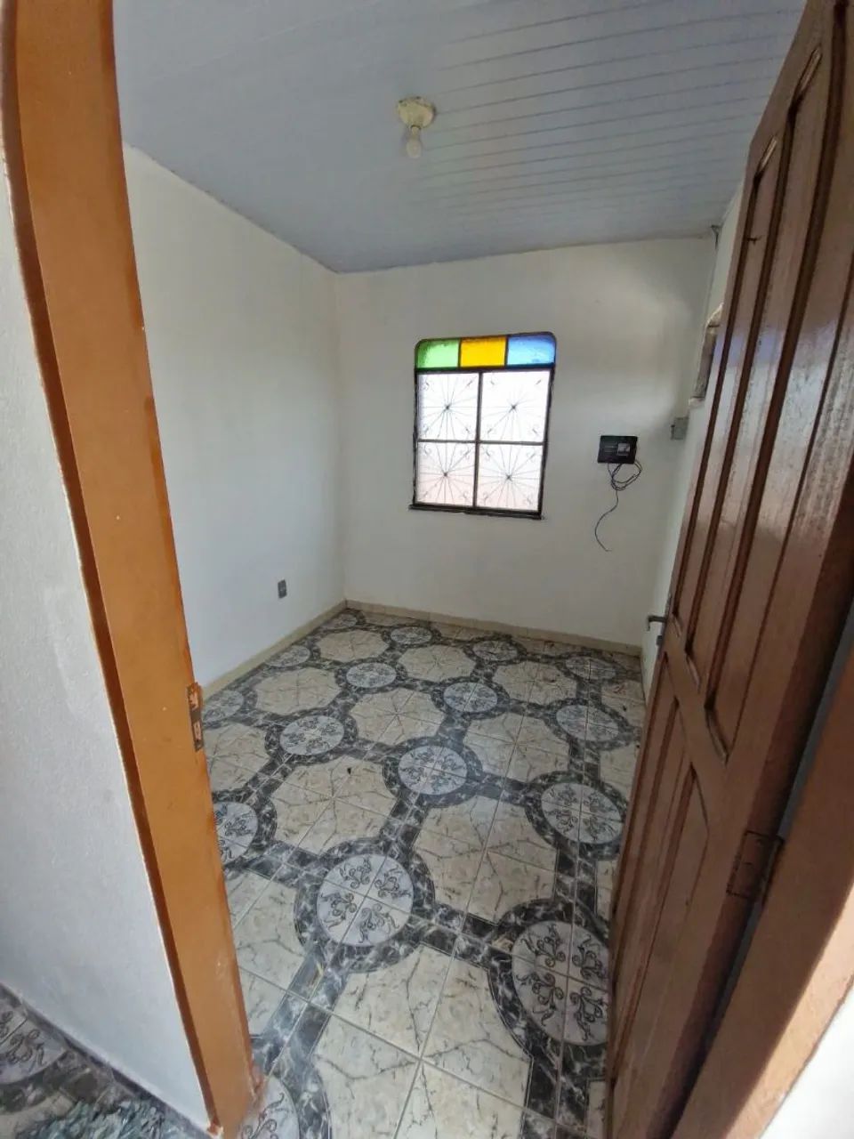 VENDO CASA COM PONTO COMERCIAL - Foto 3