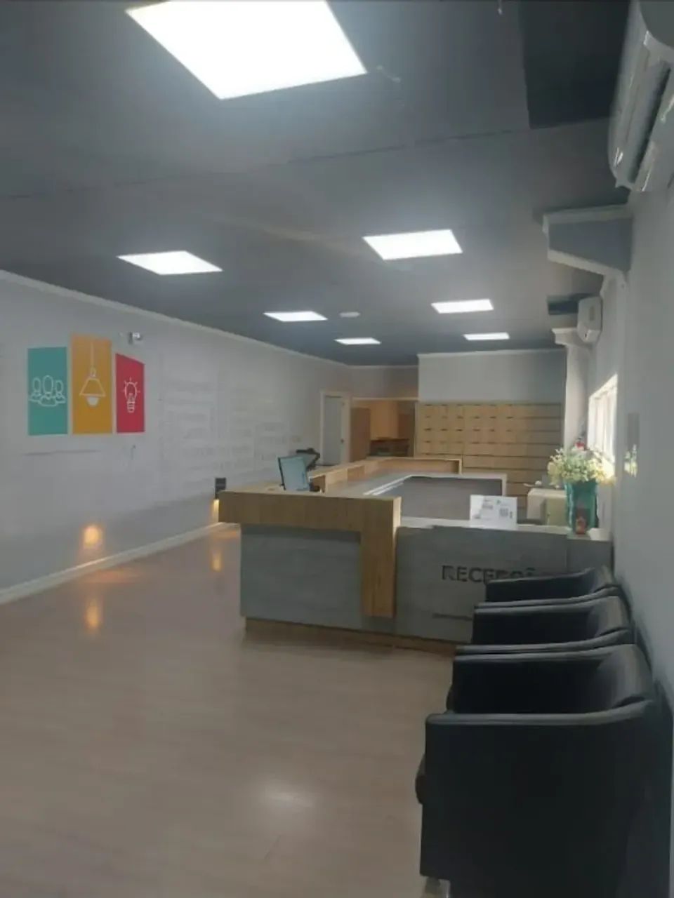 CENTRO COMERCIAL COM ÓTIMA LOCALIZAÇÃO PARA A SUA EMPRESA!!!