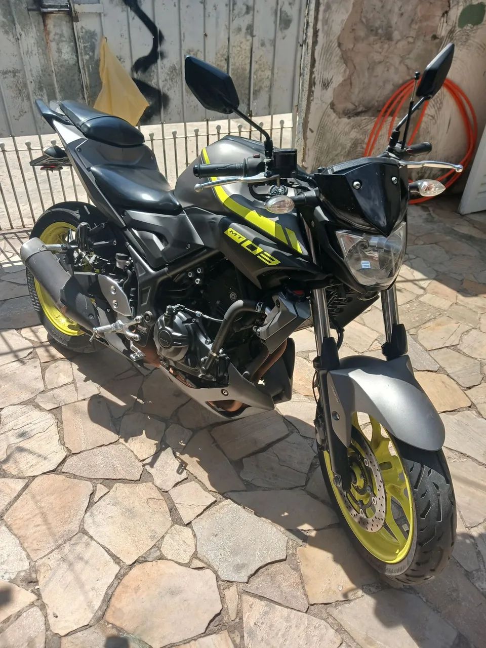 MT 03 