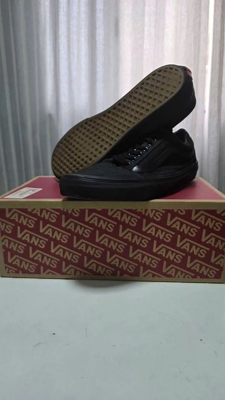 tênis vans preto