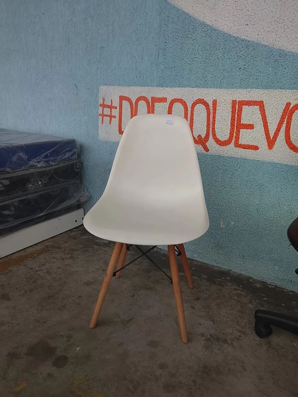 CADEIRA PÉ PALITO