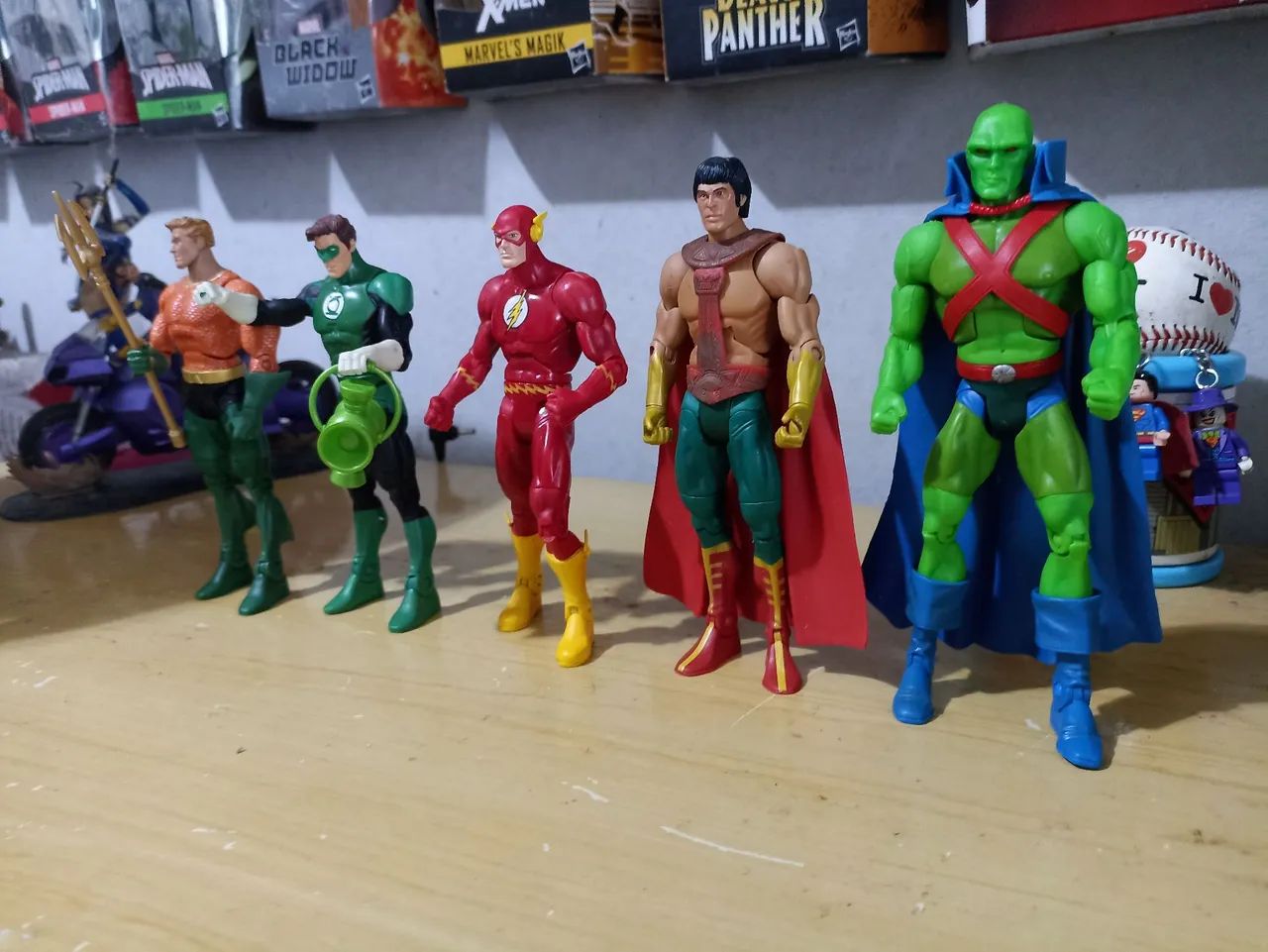 Bonecos DCU classics Mattel. Leia o anúncio!!! - Foto 4