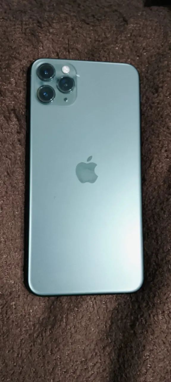 iPhone 11 Pro Max 256 gigas - Foto 2
