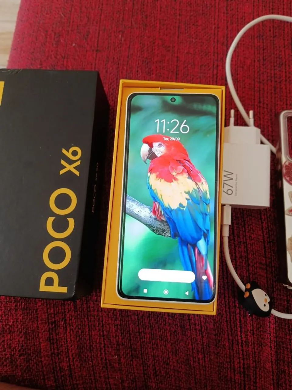 Celular POCO X6 branco, 8 RAM e 250 Gb de memória  - Foto 2