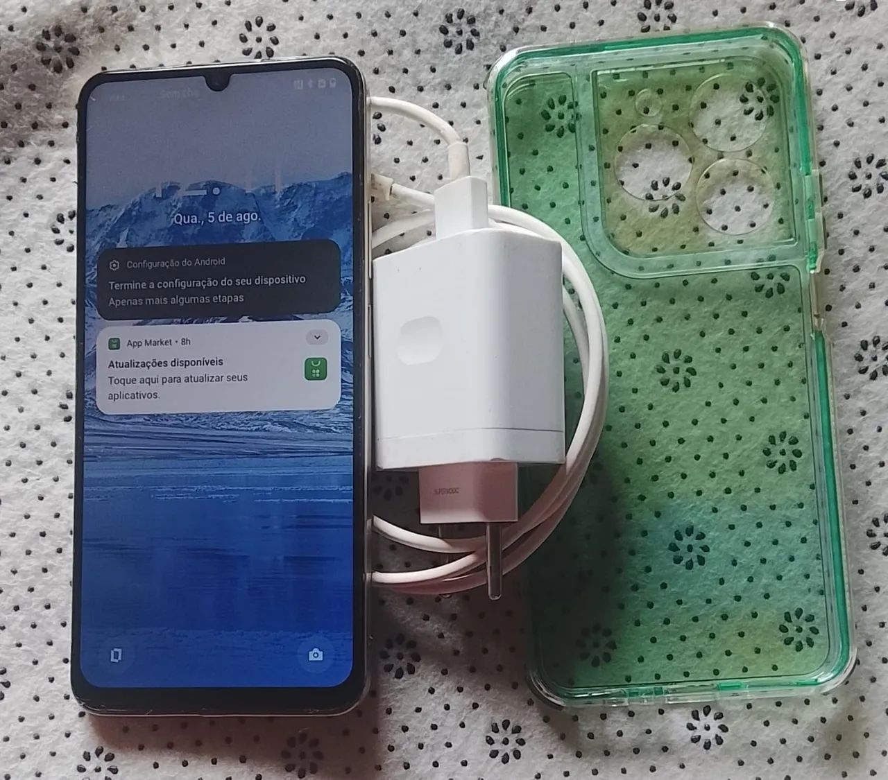 Vendo esse aparelho celular 