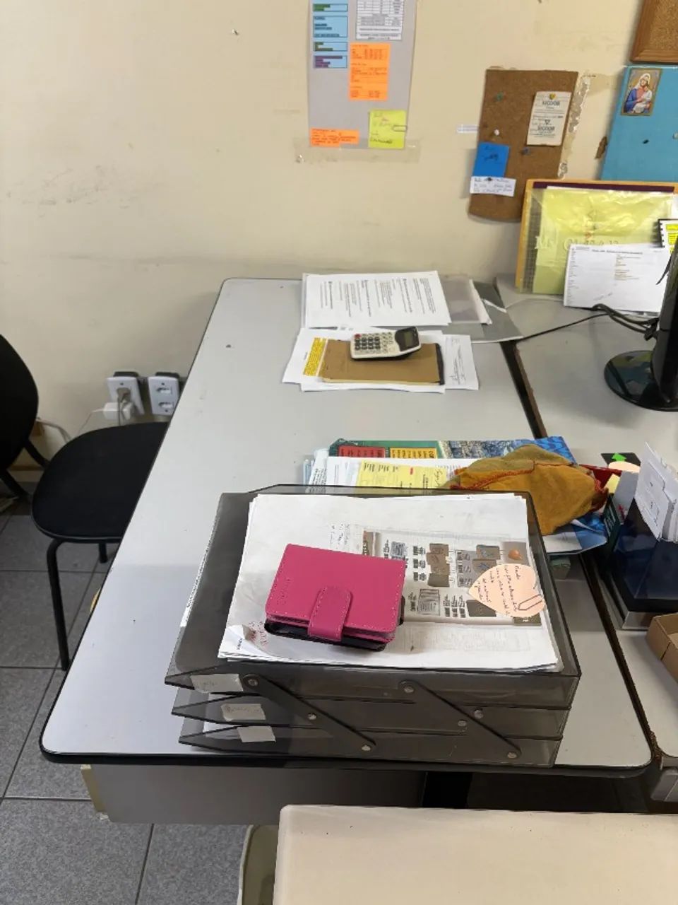 Mesa de Escritório com Gaveteiro - Foto 2