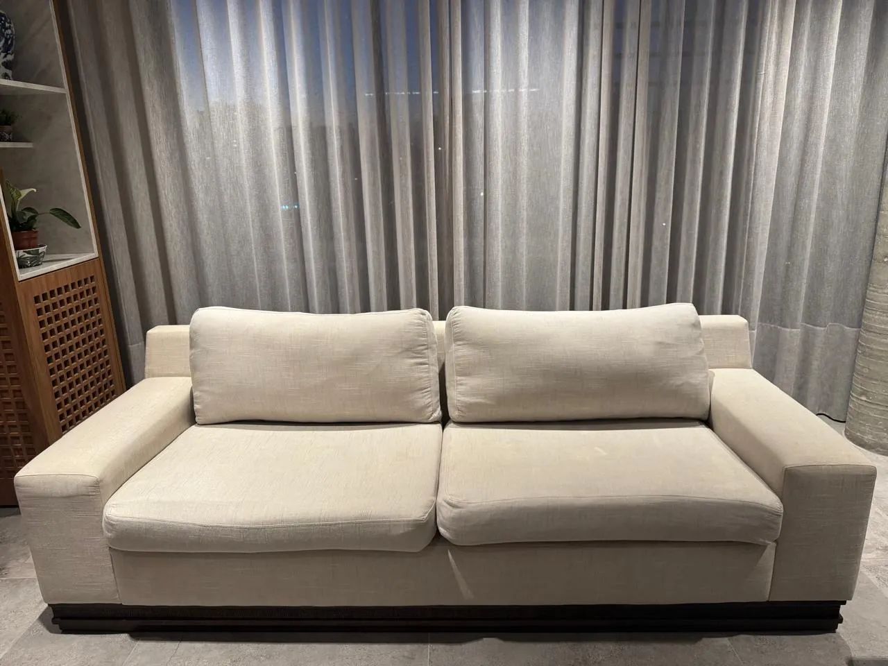 Sofa 2/3 lugares chique claro