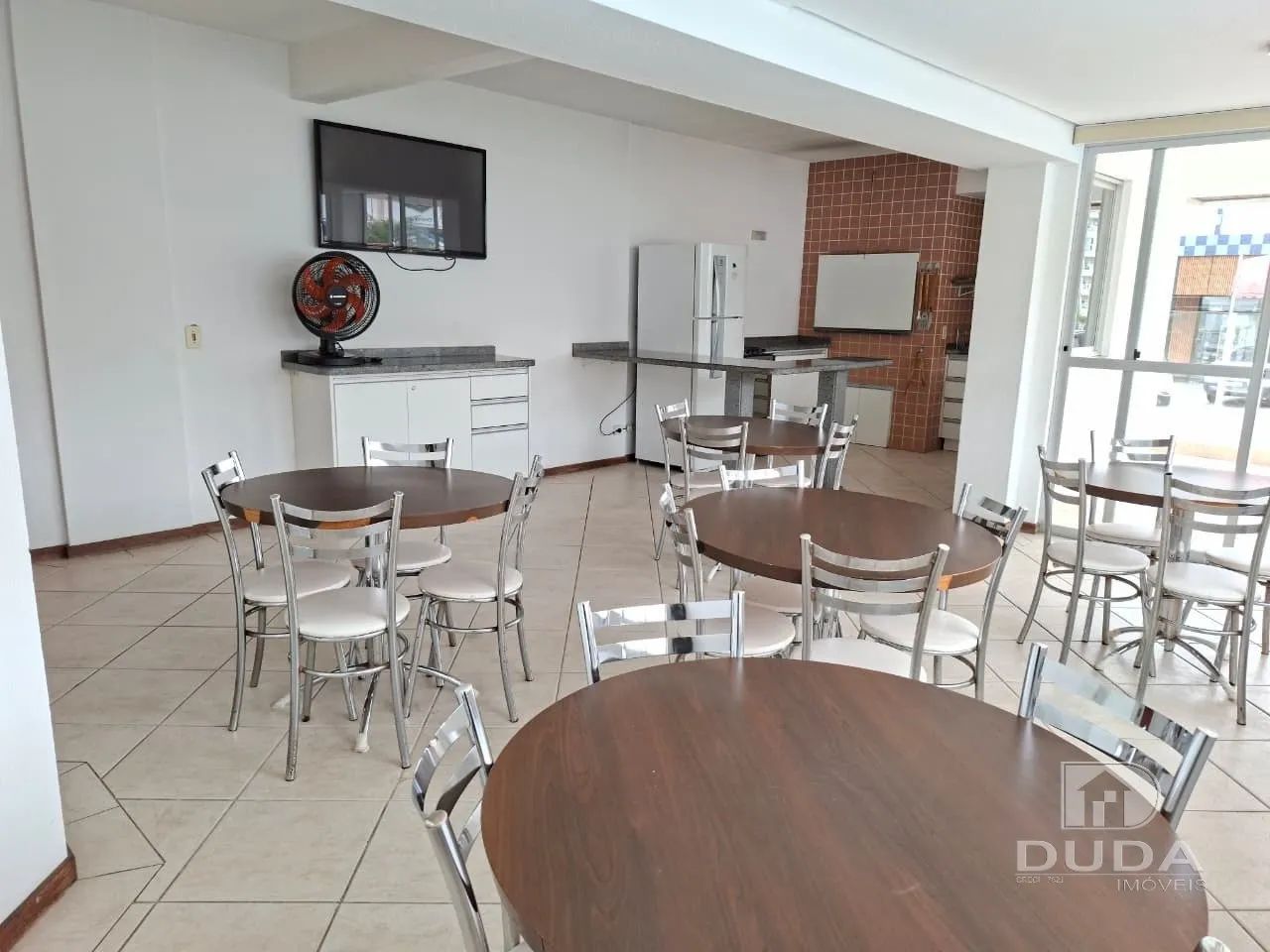 Apartamento 2 dormitórios com suite na Trindade - Foto 4