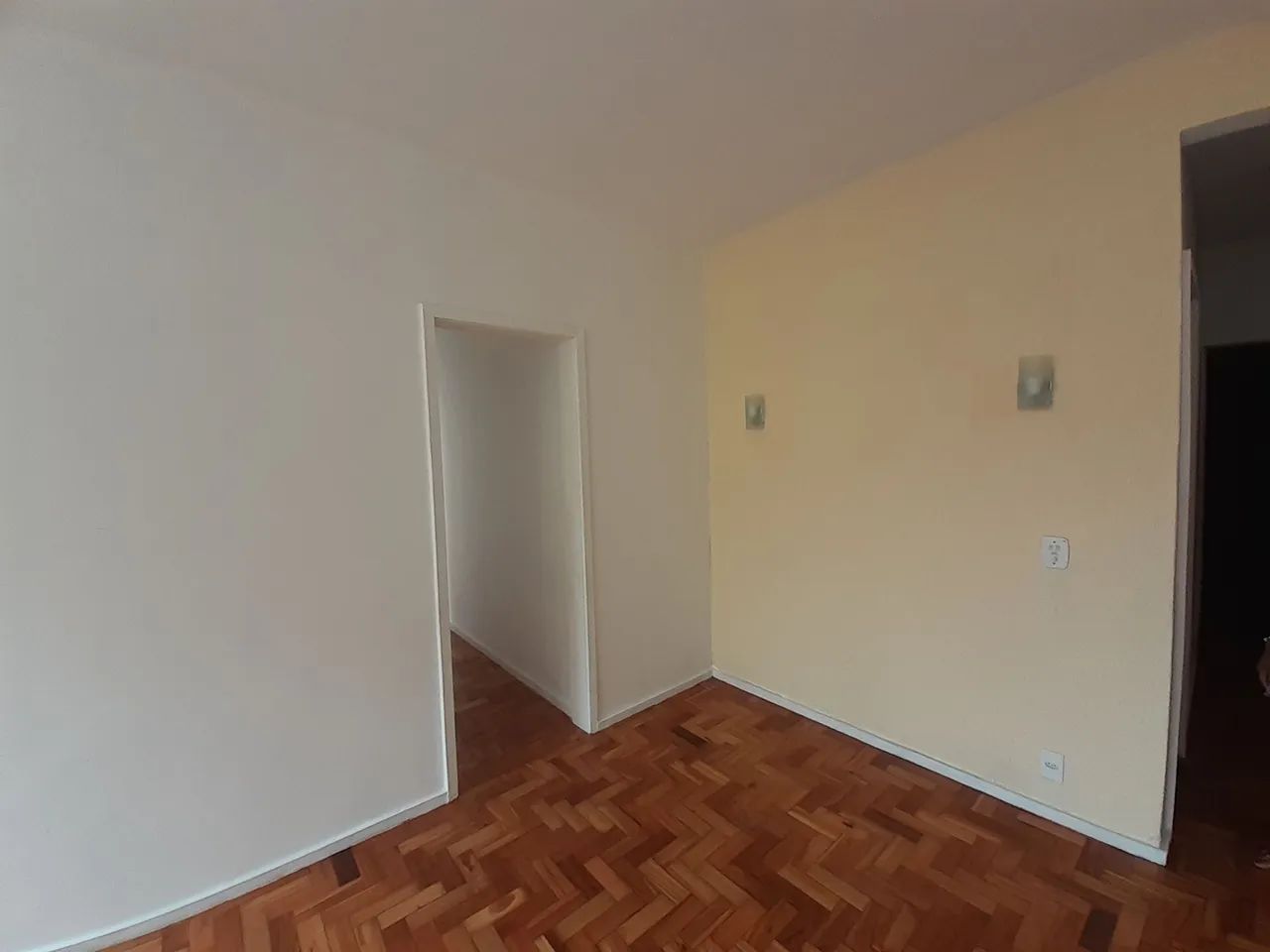 Apartamento próximo ao Colégio Militar e Pedro II