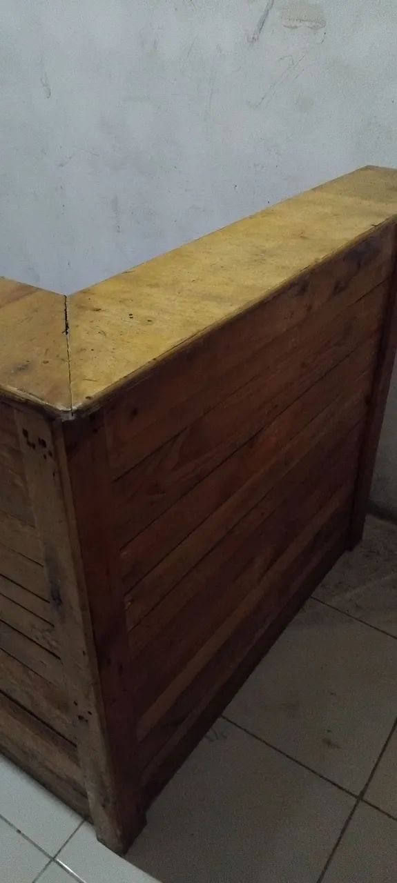 Vendo Balcão rústico 