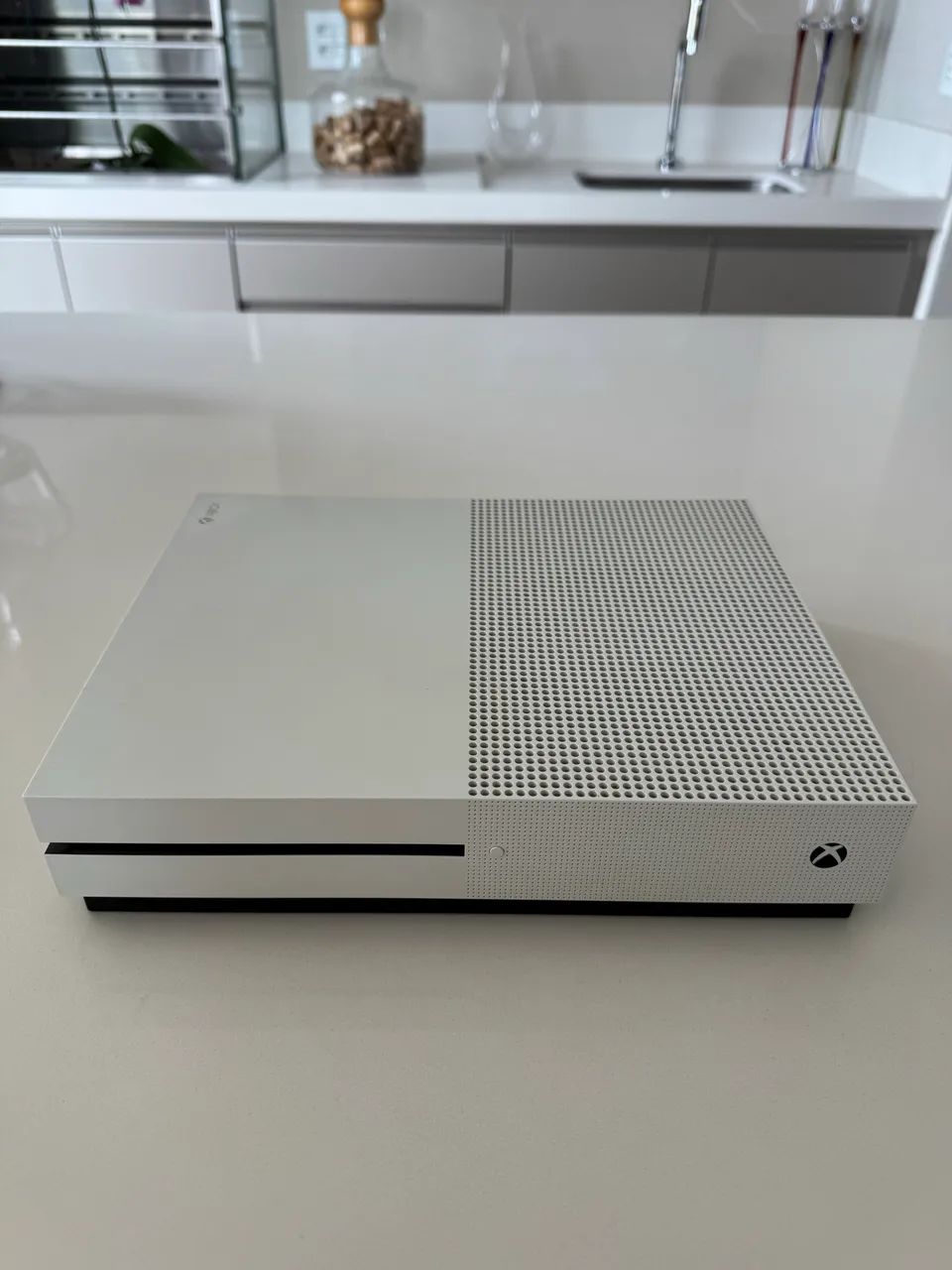 Xbox one S com dois controle e jogos  - Foto 5