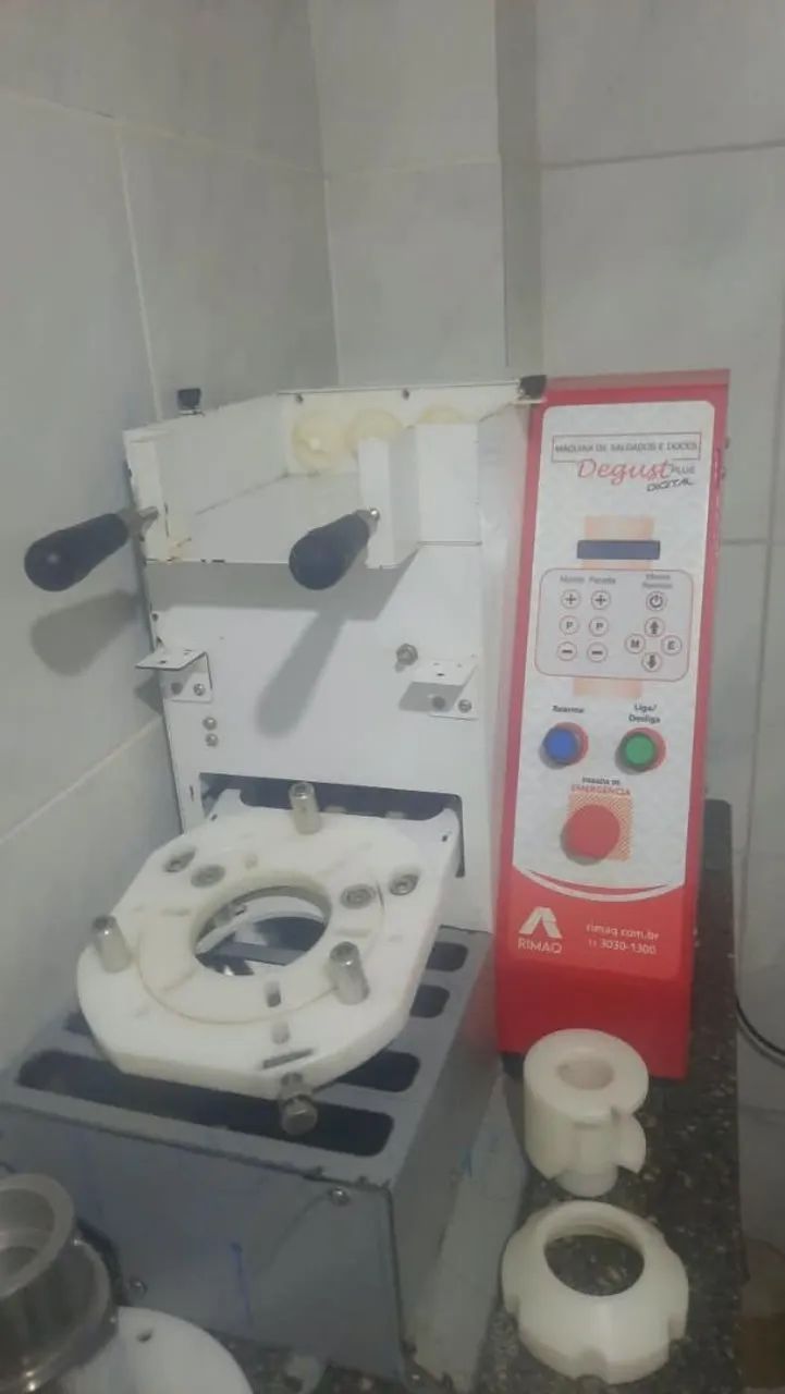 Maquina de salgados e doces