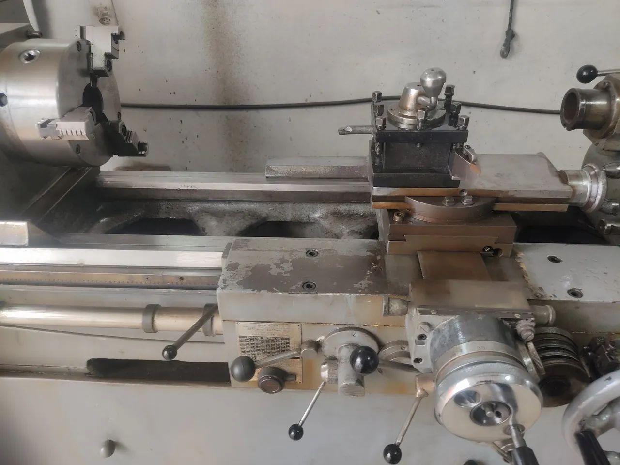 Torno hbx imor