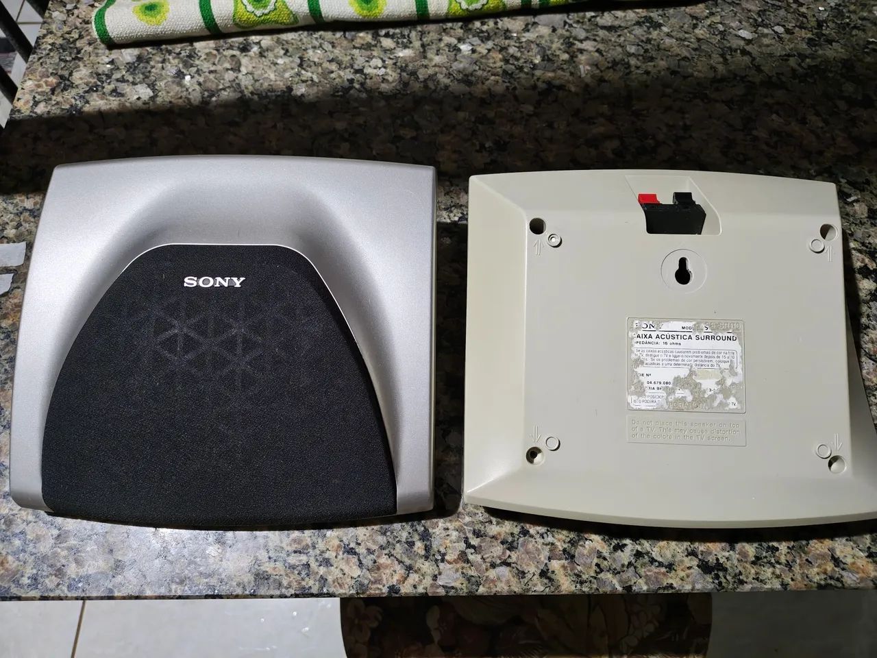 Caixa surrond Sony 