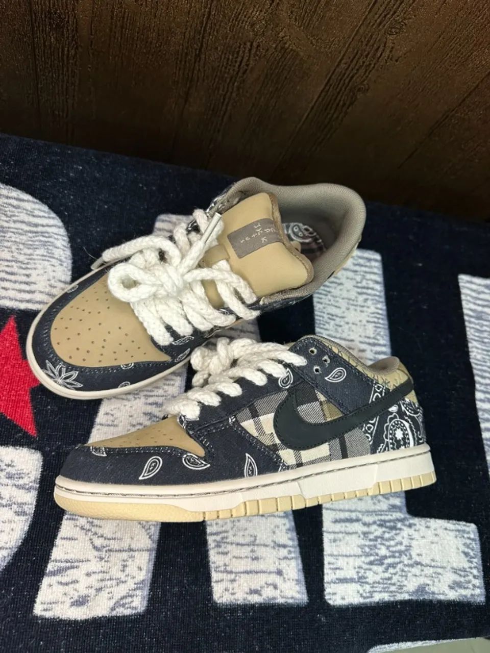 Tenis Nike SB Dunk Low Travis Scott tam 38