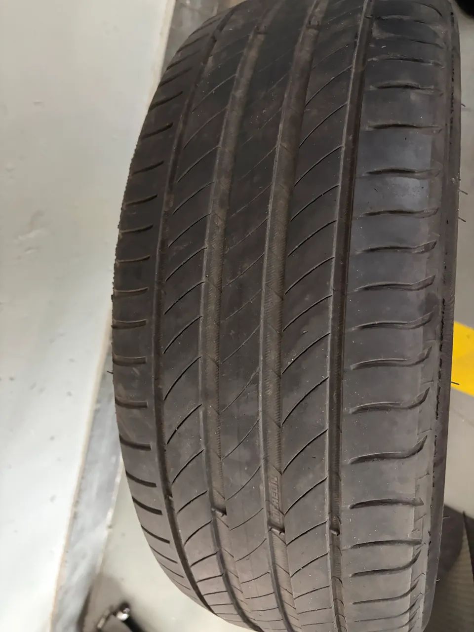 3 Pneus Michelin - Foto 5
