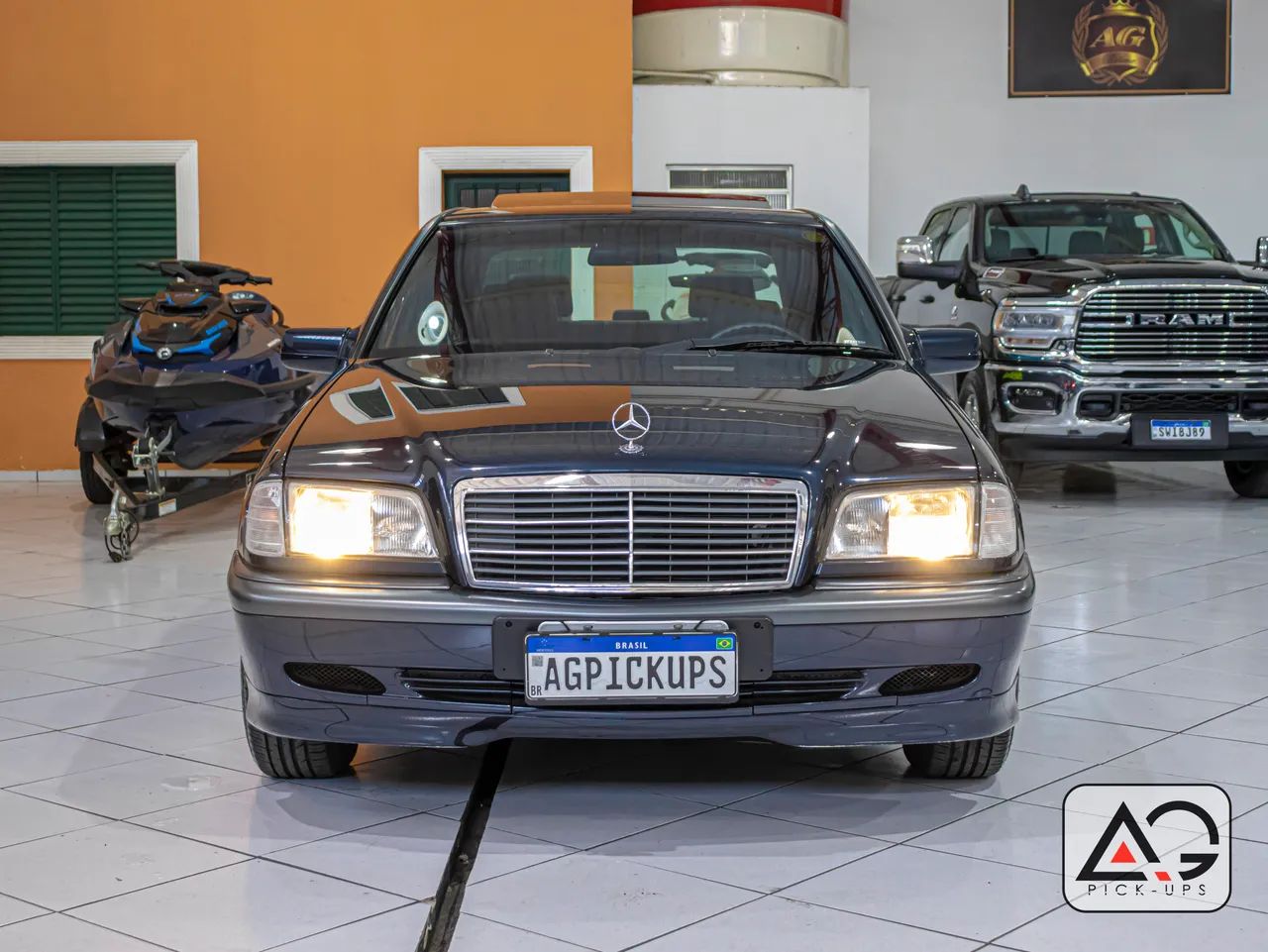 Mercedes-Benz Classe C CGI Classic 1.8 16V 156cv Aut., foto 18 de 20