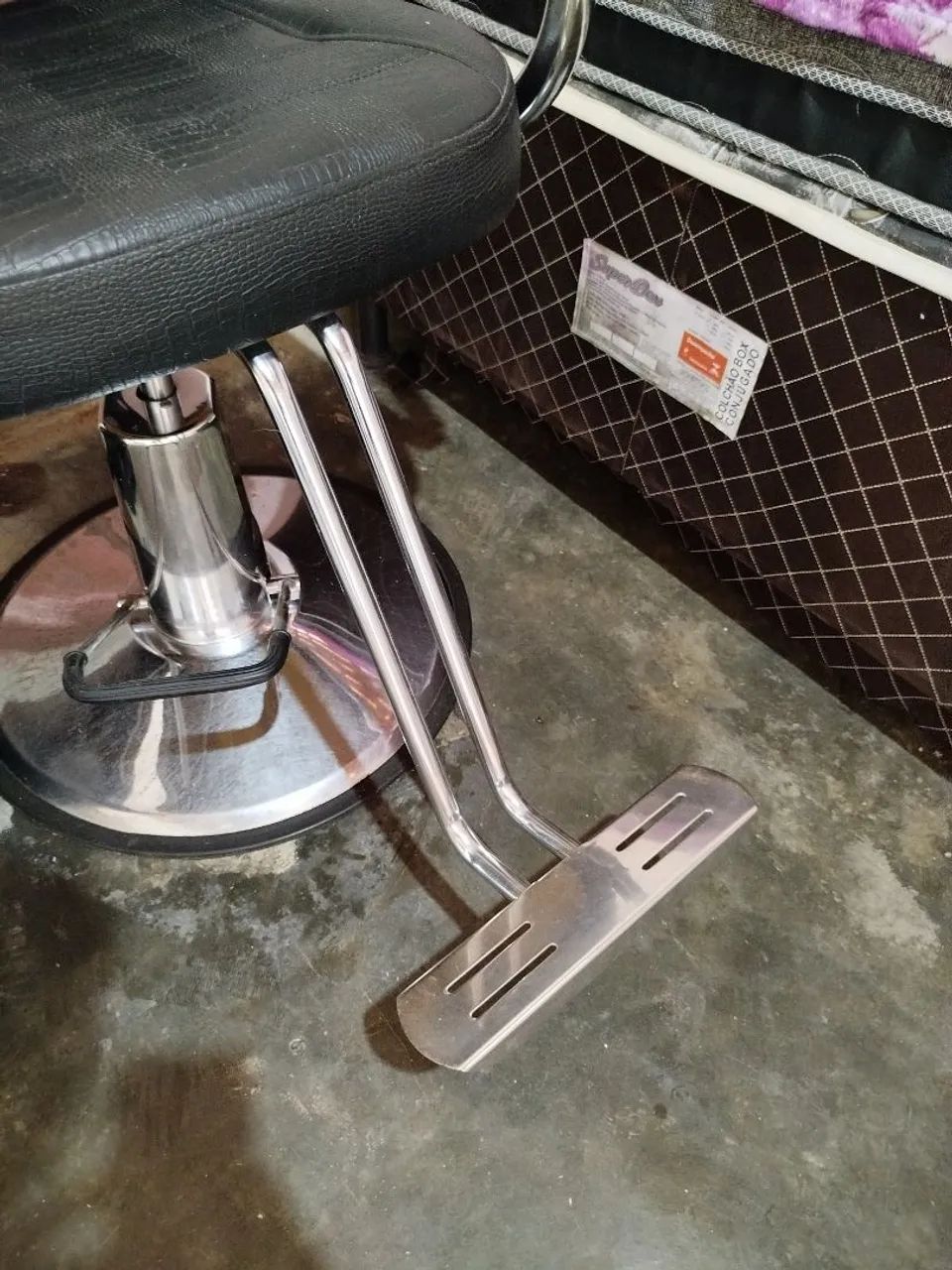 Cadeira de barbearia  - Foto 3