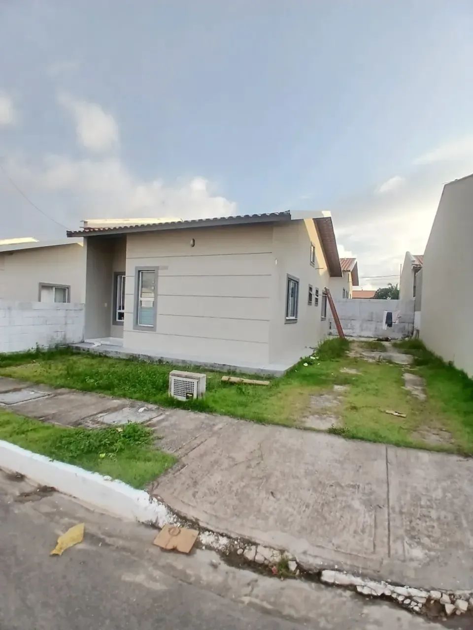 VS/ ALUGO CASA NO CONDOMINIO BOULEVARD 2/ COM SUITE