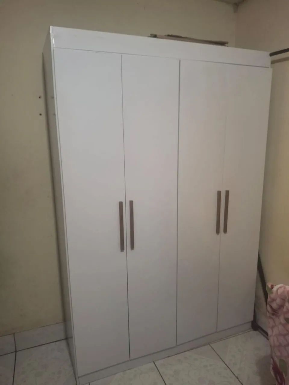Guarda Roupa 4 portas 