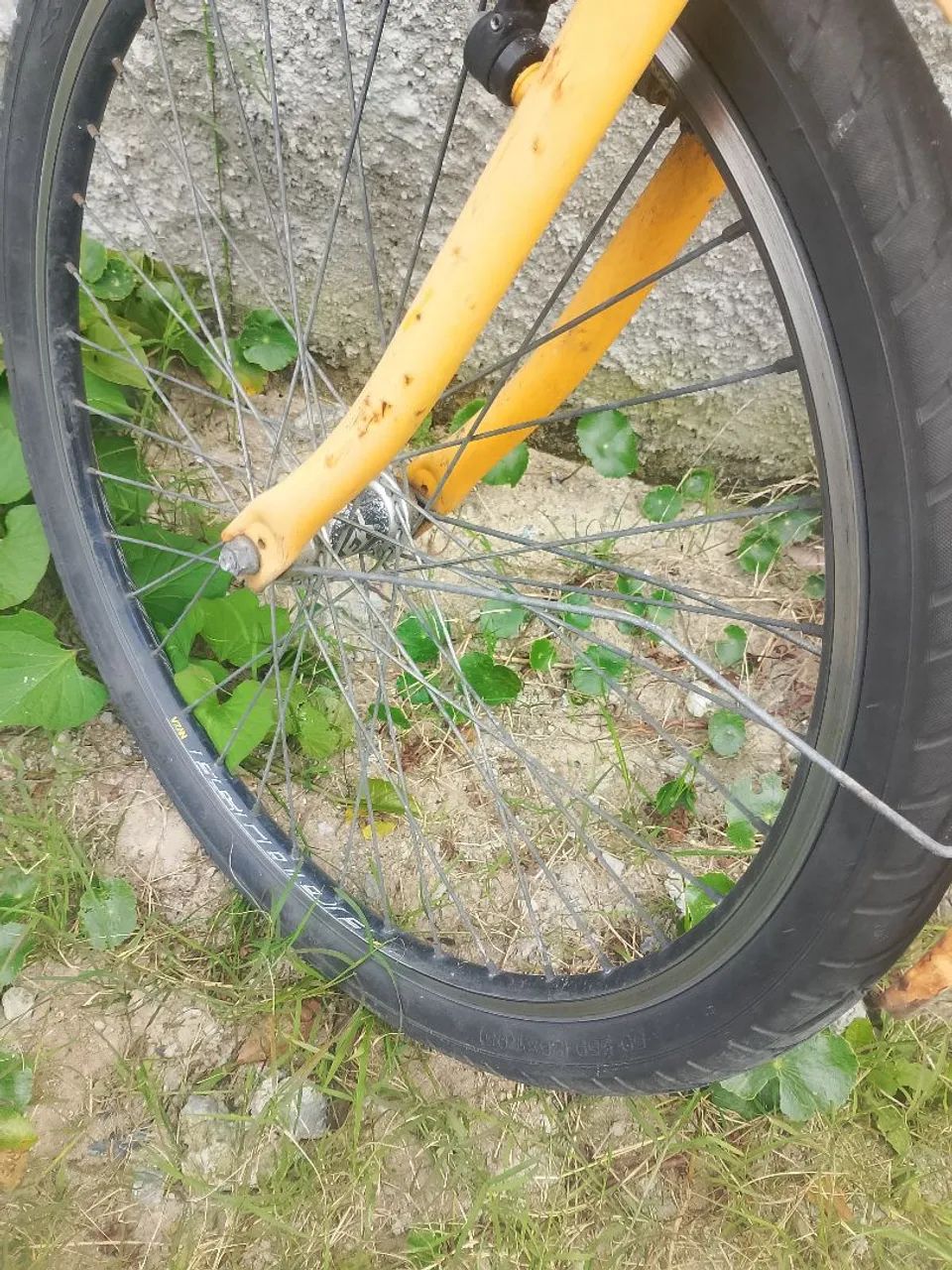 Bicicleta barbada , com cesta de ferro. - Foto 2