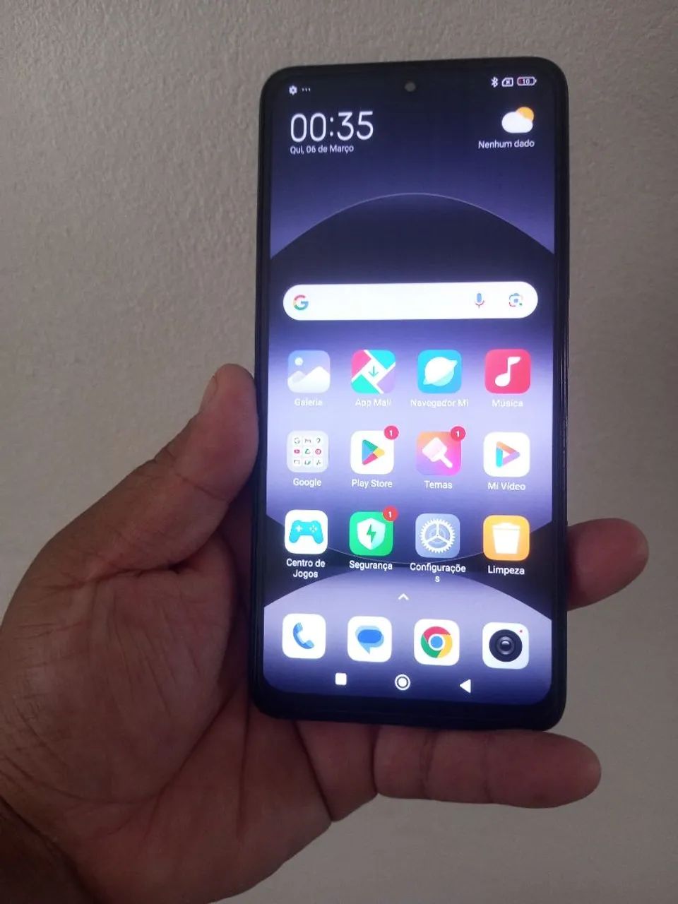 vendo celular Redmi note 14 256gb 12 ram com cabo do carregador 