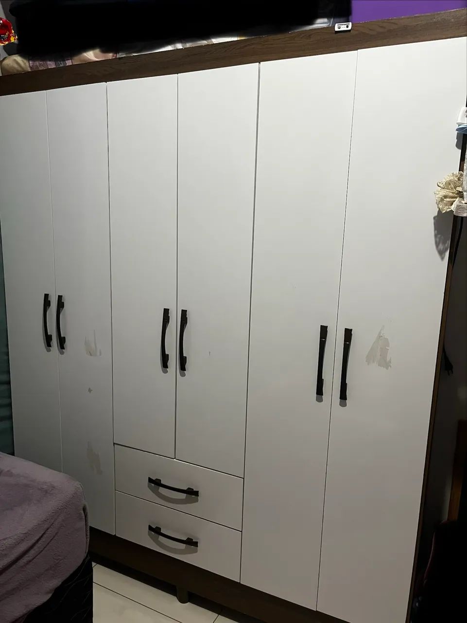 Guarda roupa 6 portas e duas gavetas 