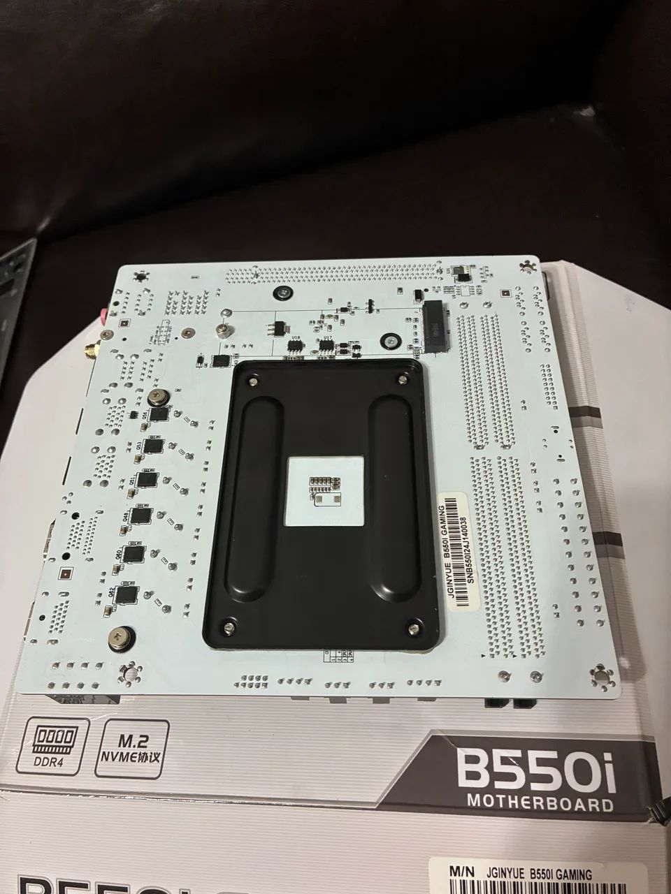 Placa mãe B550i ITX AM4 - Foto 3