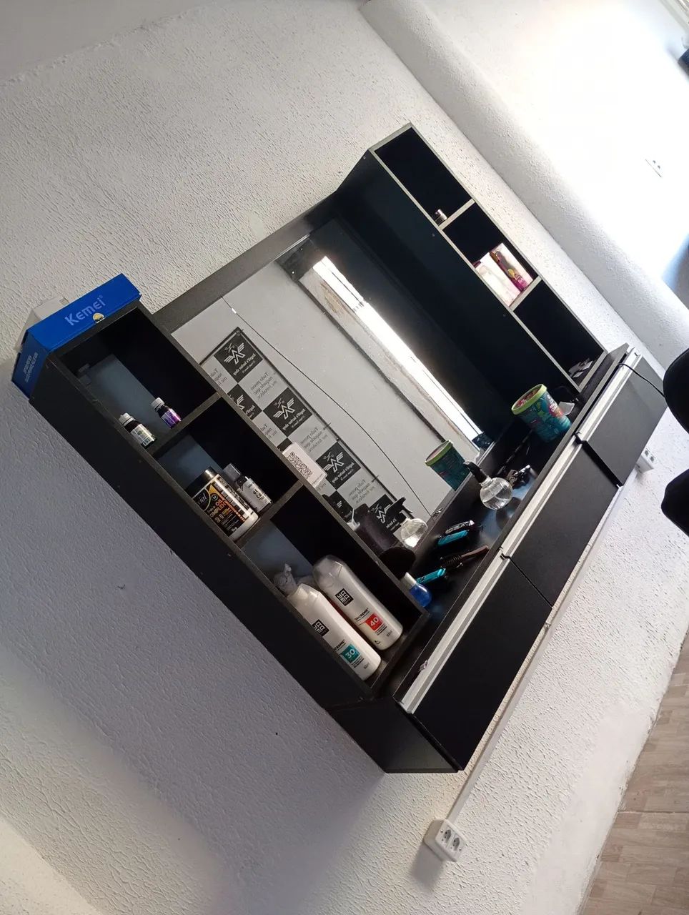 Vendo móveis de salão e barbearia  - Foto 3