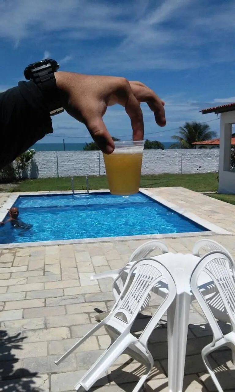 Casa em ponta de pedras com piscina e muita área - Foto 3