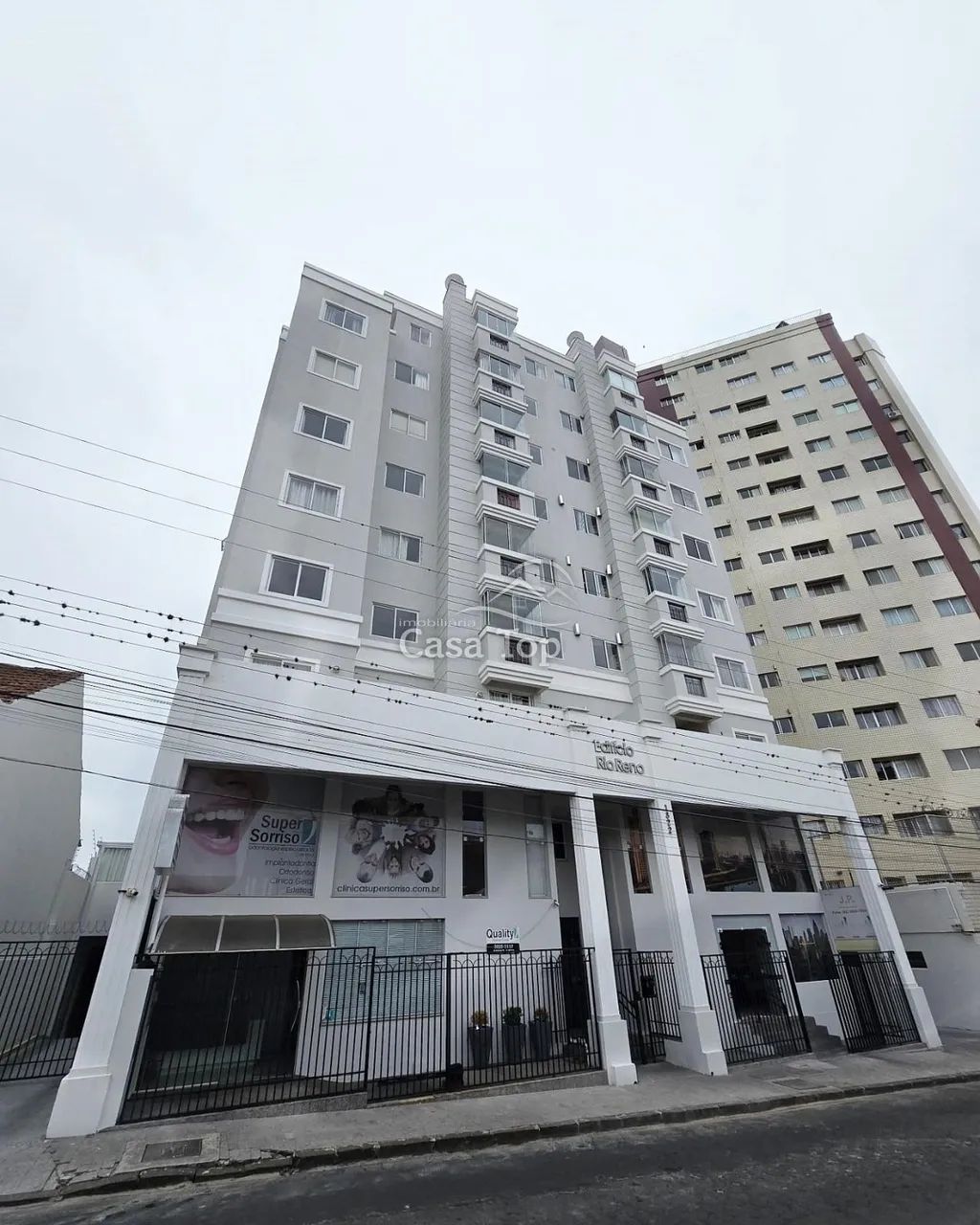 Apartamento semimobiliado para alugar Edifício Rio Rena - Centro