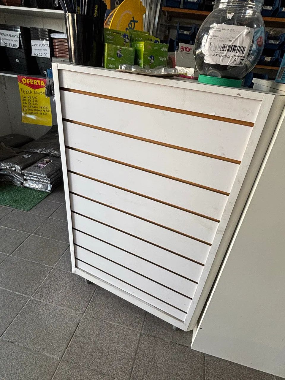 BALCÃO COM VITRINE - Foto 2