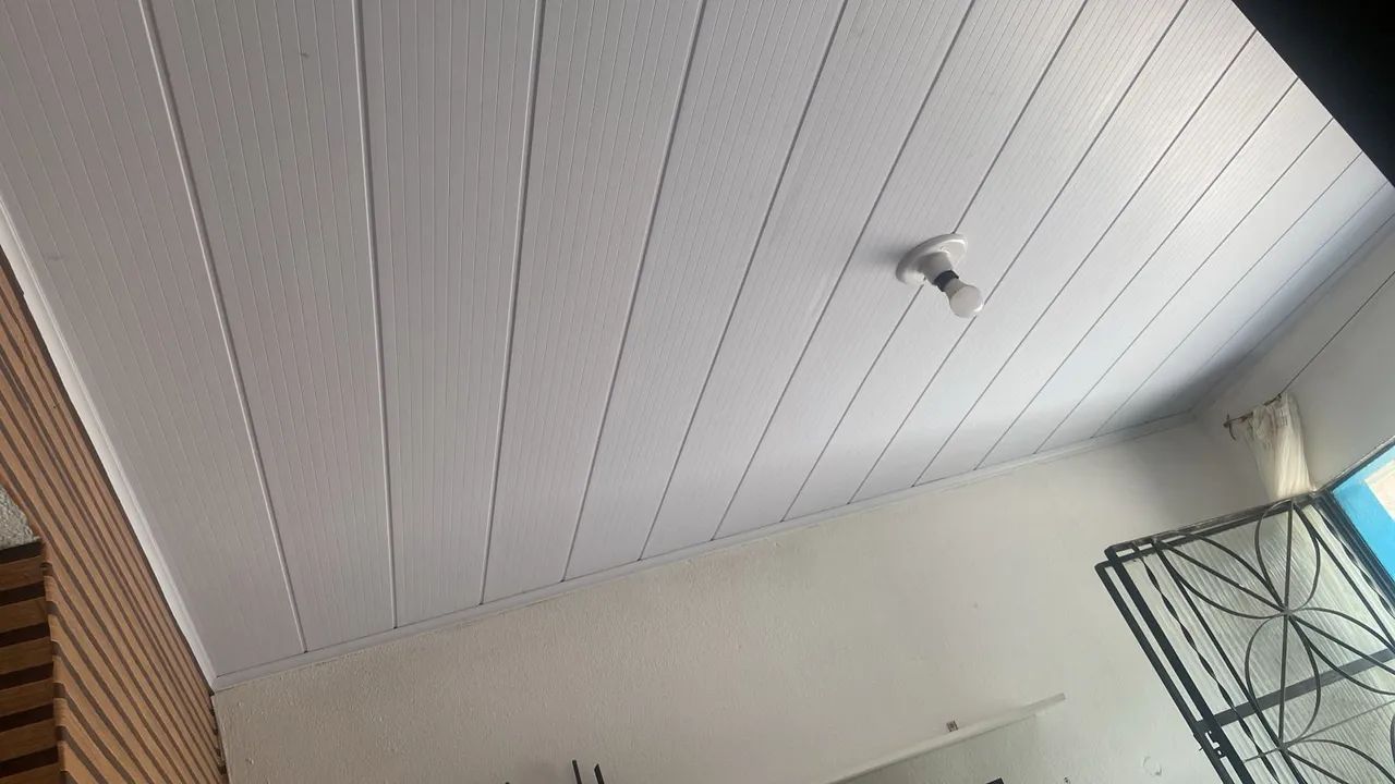 Forro PVC já instalado Aparti de 39 - Foto 5