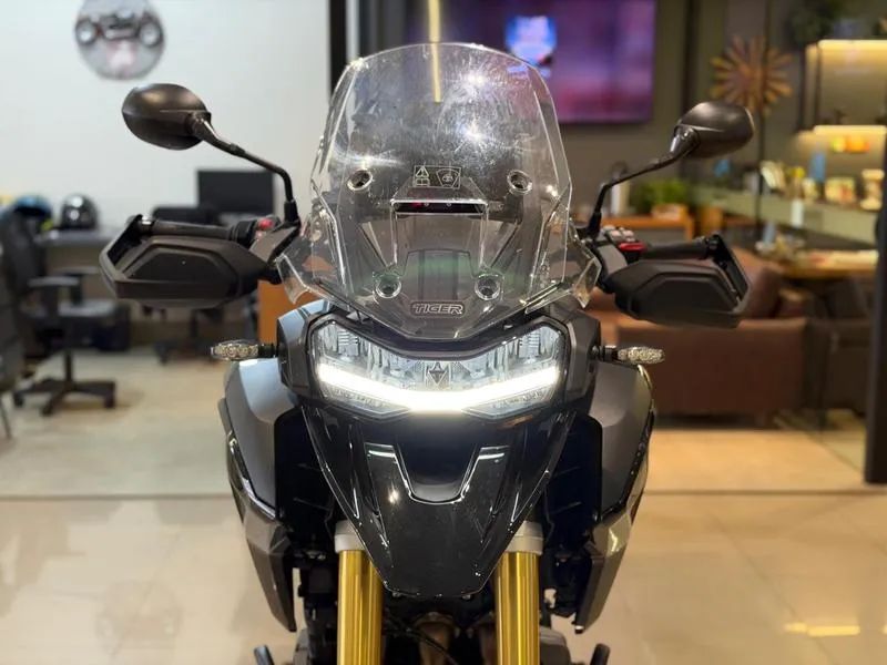 TRIUMPH TIGER 1200 BLEDT 2026 - Foto 3