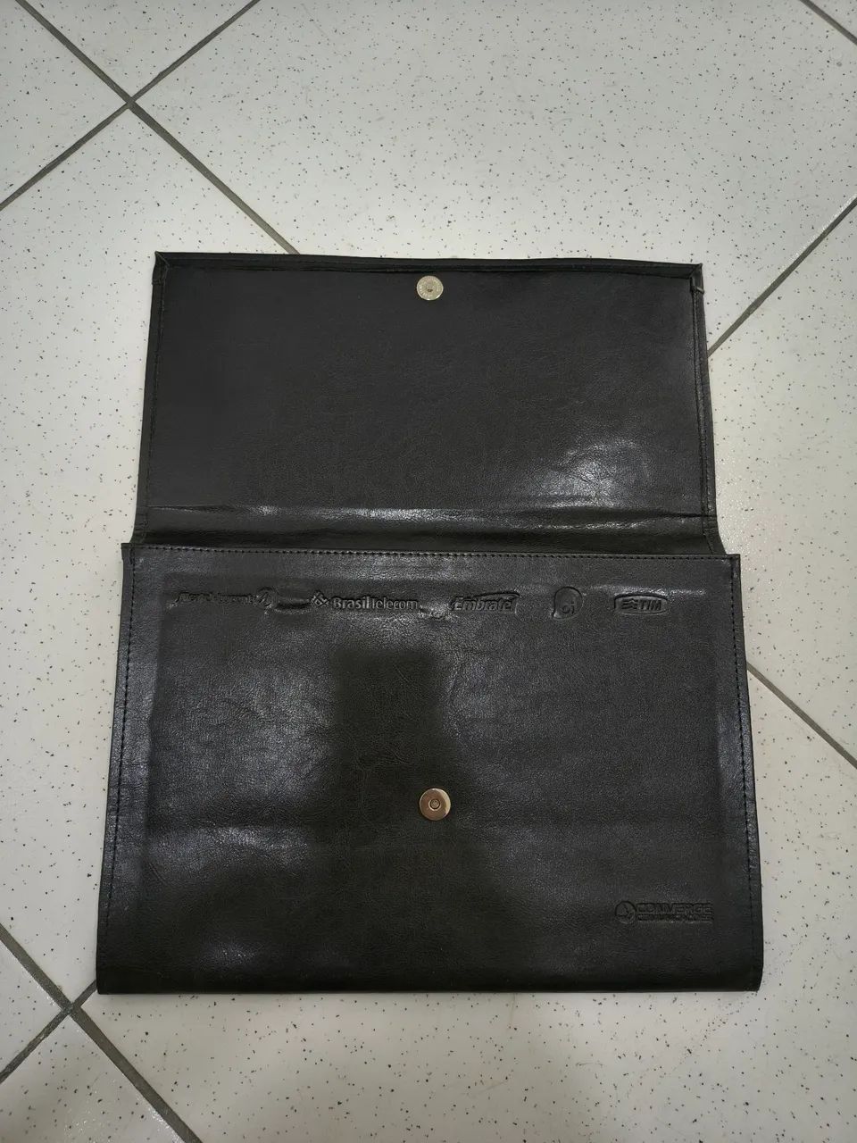 DOCUMENT HOLDER OR ORGANIZER