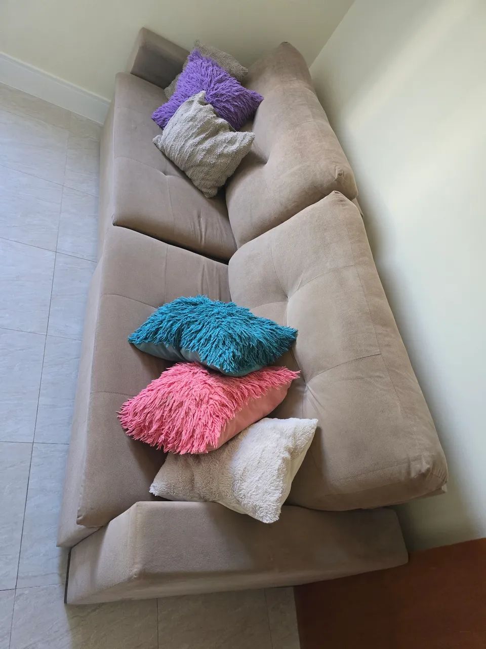 Vendo sofá 4 lugares em bom estado de conservação  - Foto 2